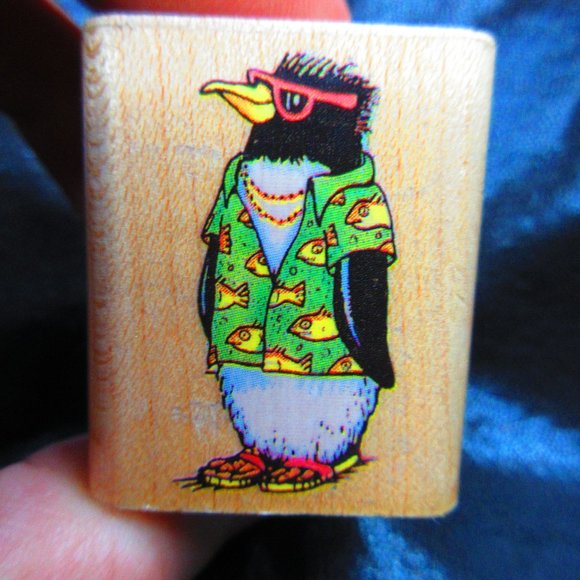 Penguin Rubber Wood Mounted Stamp 1.5" x 1.25" - Picture 1 of 3